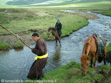MONGOLIA: NELLE STEPPE DI GENGIS KHAN