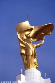 statua di Niyazov - Ashgabad