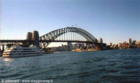 Sydney - Harbour Bridge