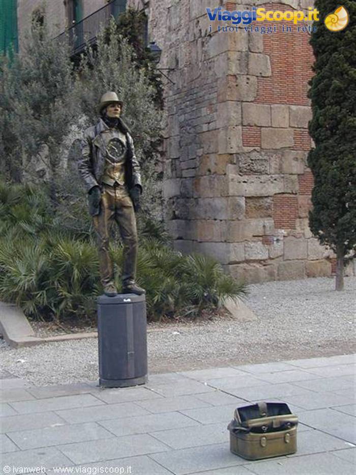 Uomo statua