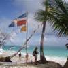 Bavaro Beach e bandiera Rep. Dominicana REPUBBLICA DOMINICANA 