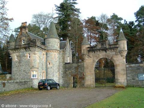 3.2 - Blair Castle.JPG