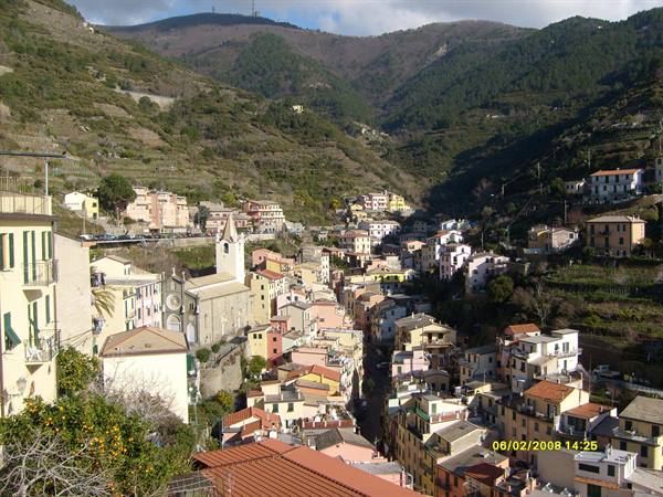 RIOMAGGIORE VISTA DALL'ALTO