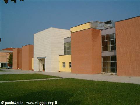 la biblioteca e il museo della centuriazione