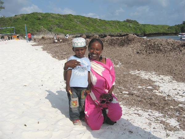 Watamu - Il piccolo Omar e la sua dolcissima mamma Zeina