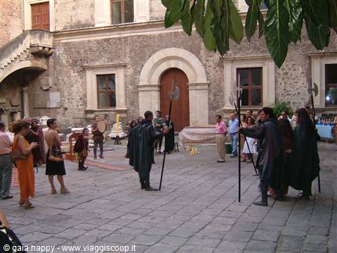 Rappresentazione nel Castello Ursino (Federico II di Svevia)