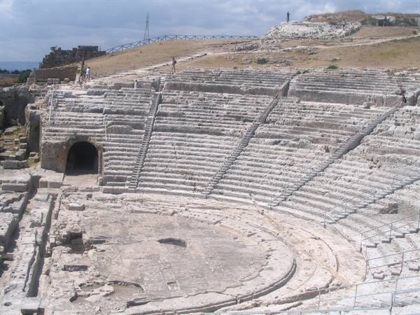 29 agosto 2005: foto di mio fratellino a spasso per Siracusa
