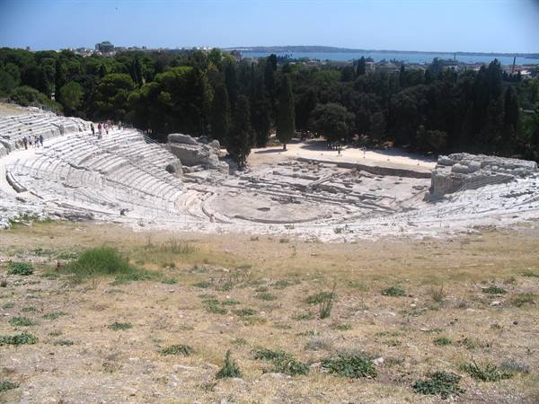 29 agosto 2005: foto di mio fratellino a spasso per Siracusa