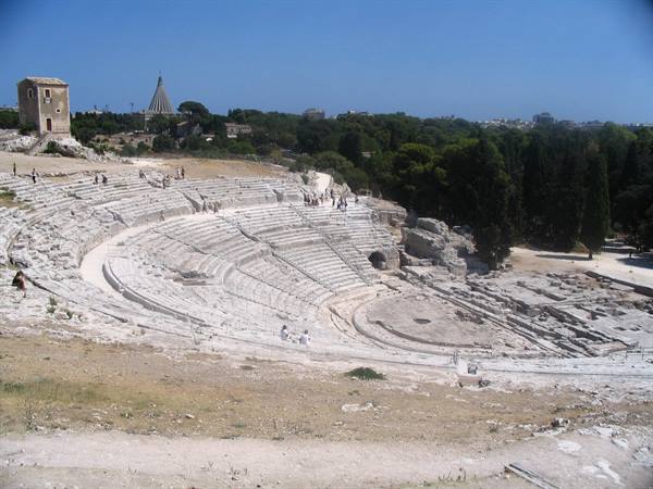 29 agosto 2005: foto di mio fratellino a spasso per Siracusa