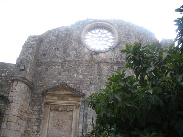 29 agosto 2005: foto di mio fratellino a spasso per Siracusa