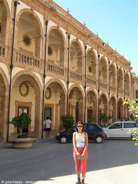 Piazza della Repubblica, Seminario dei Chierici