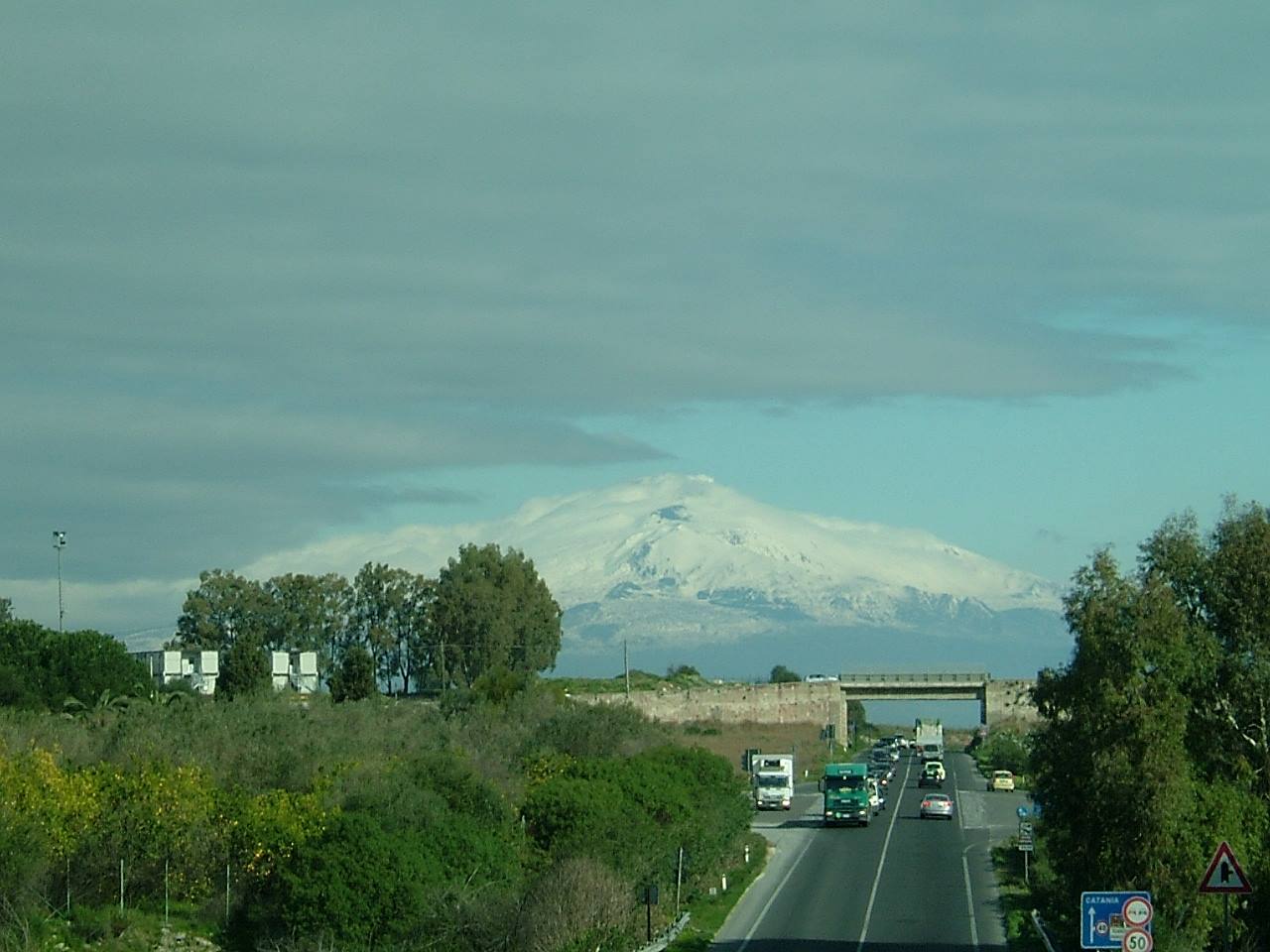 L'Etna dalla strada per Catania