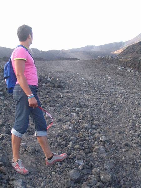 Tentativo di scalata dell'Etna a piedi (abbiamo trovato la funivia chiusa)...