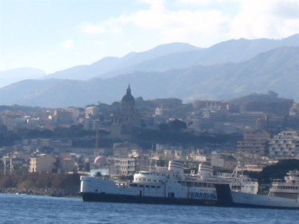 La Sicilia dal traghetto