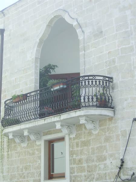 balcone orientaleggiante...sempre oria