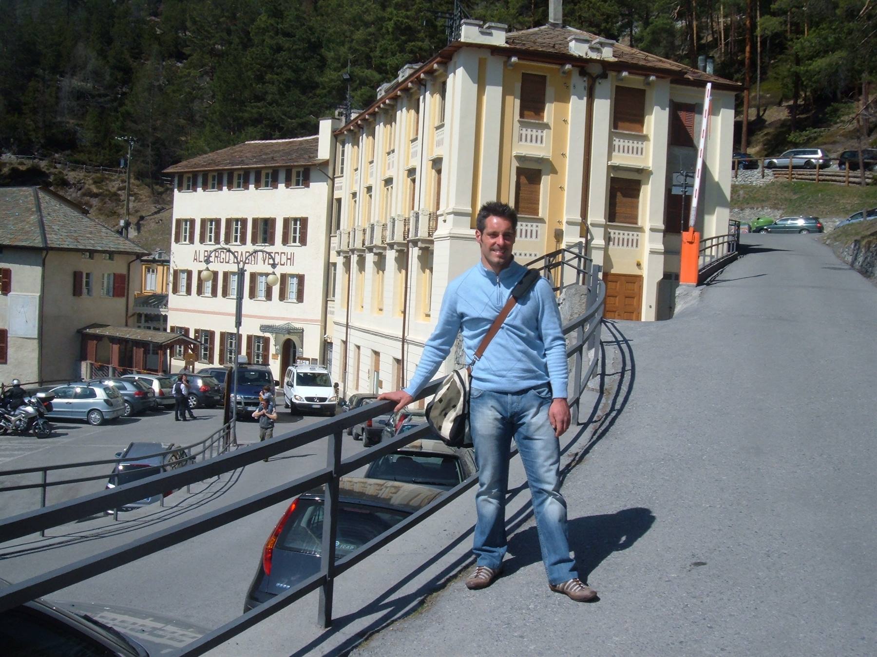 andre all'ingresso bagni vecchi bormio