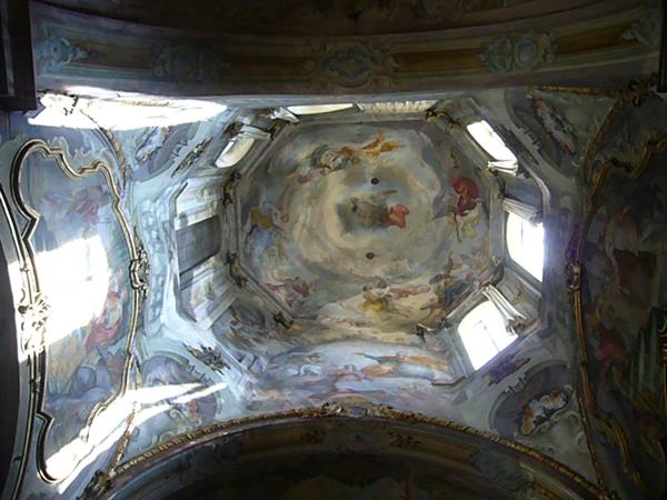 ORTA - INTERNO DELLA CHIESA