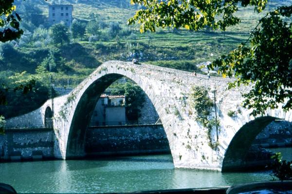 BORGO A MOZZANO - IL PONTE DEL DIAVOLO