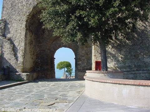 DAL CASTELLO