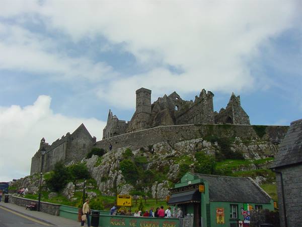 CASHEL - IL CASTELLO