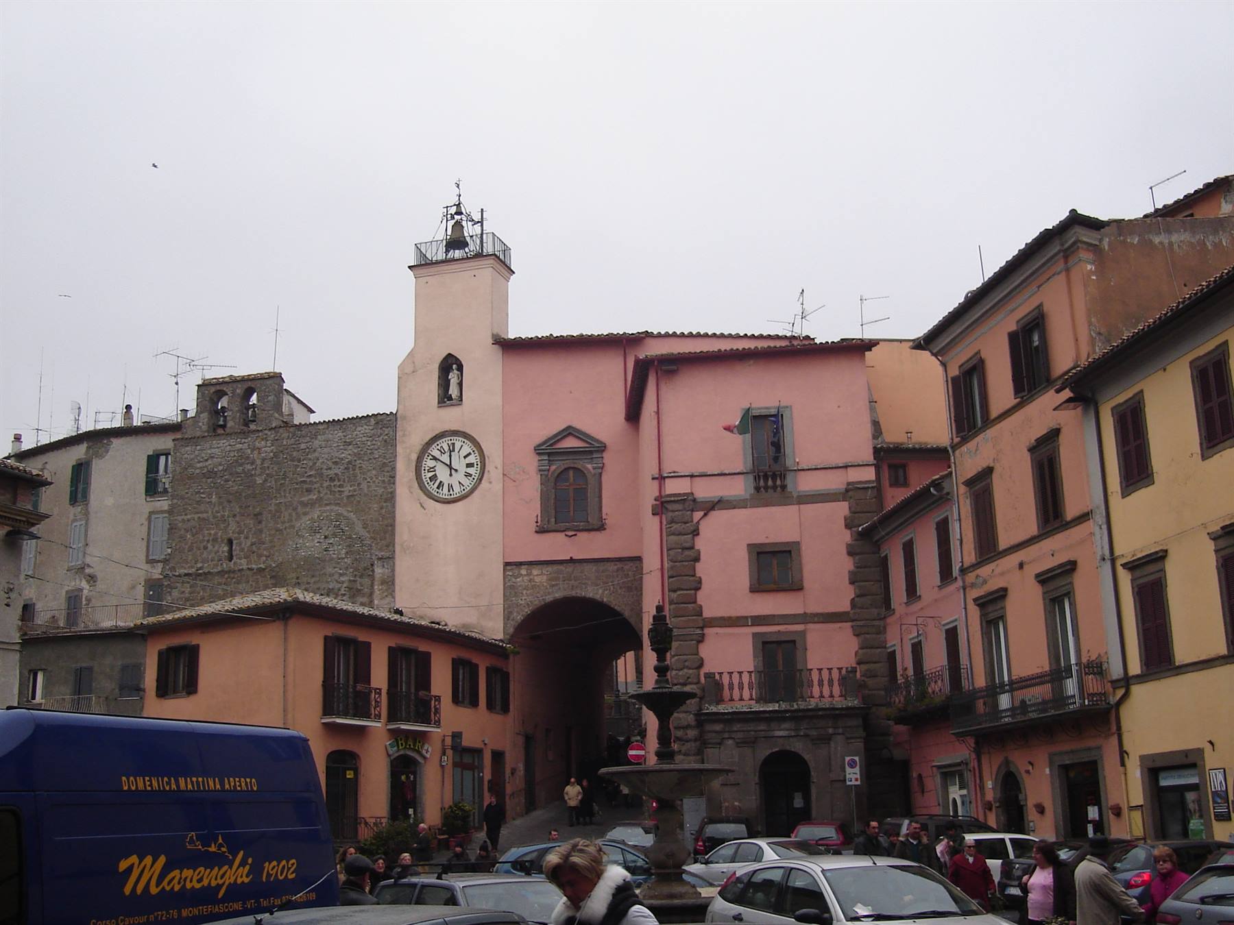 Piazza di Montefiascone