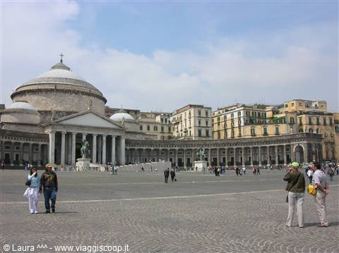 Napoli Piazza del Plebiscito