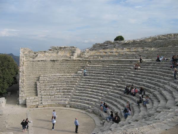 Segesta : l'anfitetro