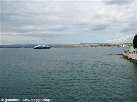 Siracusa . il porto