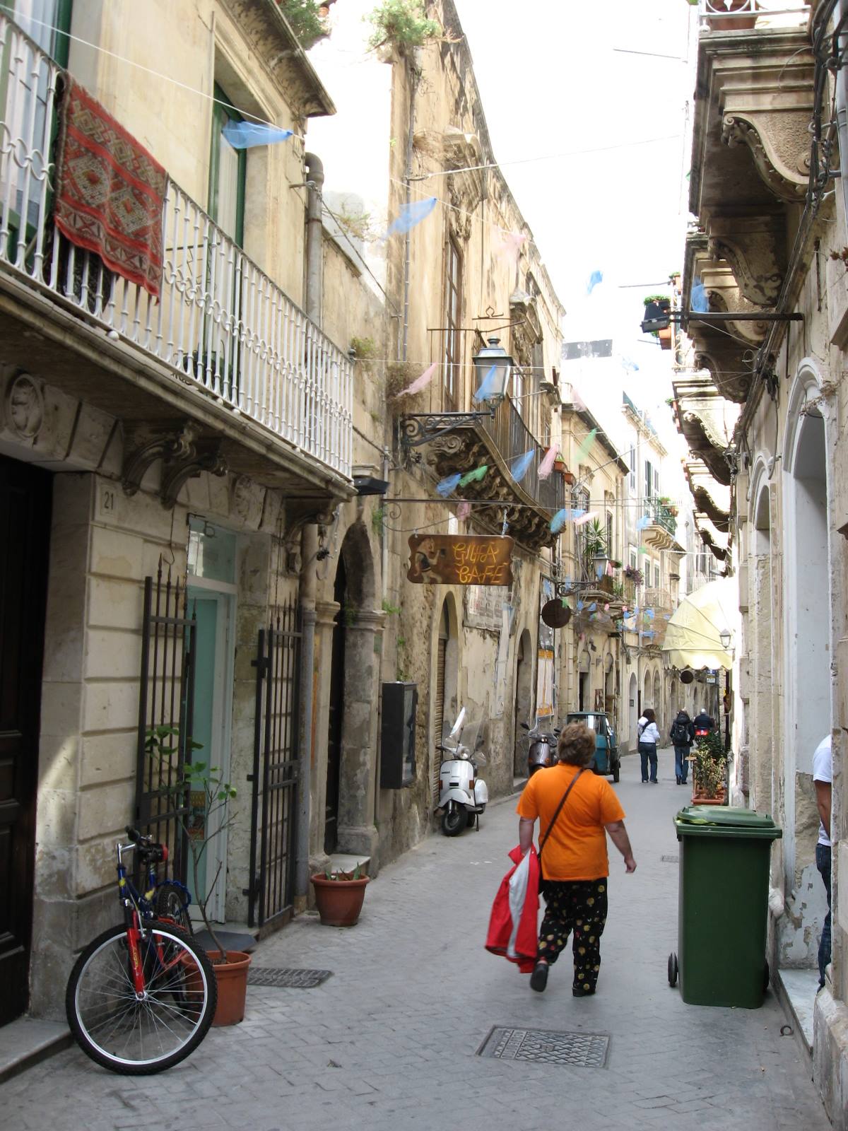 vicolo