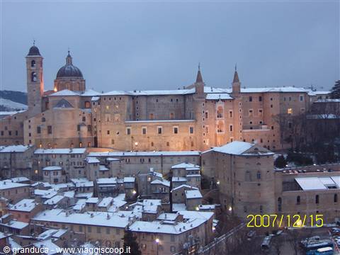 Il Palazzo Ducale e la neve