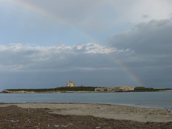 L'arcobaleno sull'Isola di capo Passero