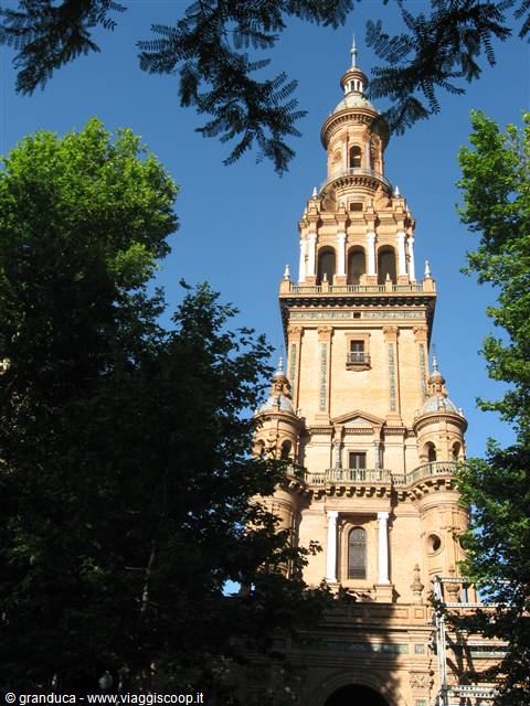 Torre di Piazza di Spagna