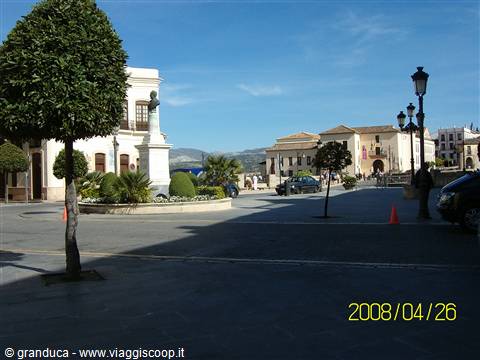 una piazza