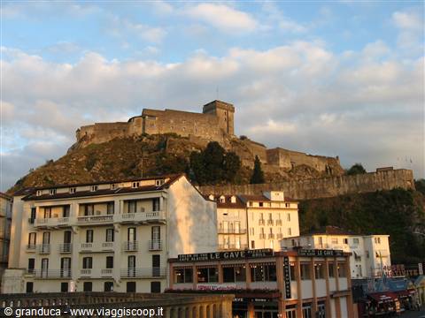 Lourdes la rocca