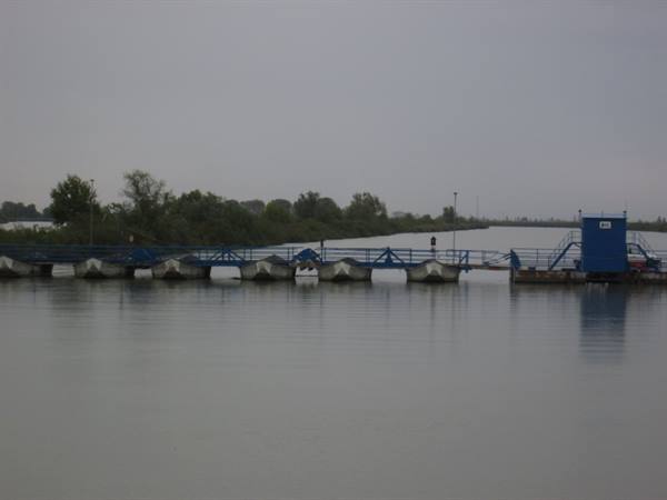 Ponte di barche
