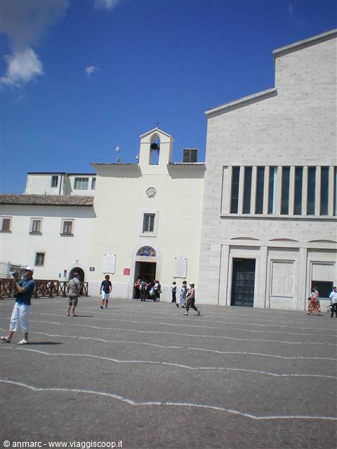 prima chiesa di Padre Pio