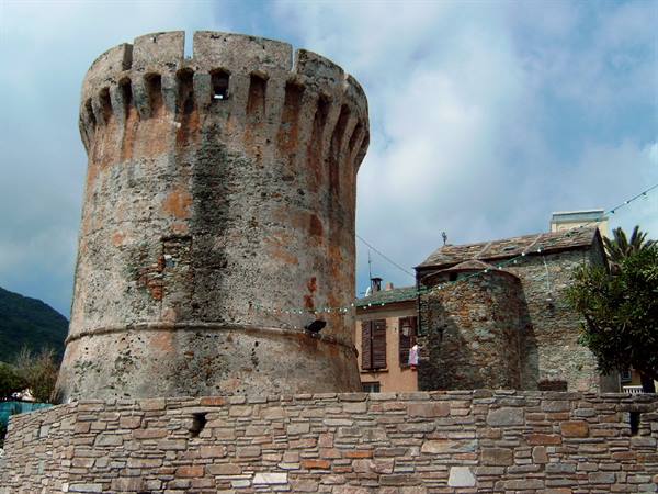 Torre Genovese