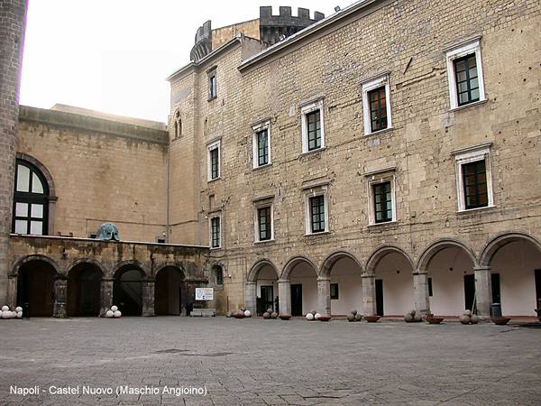 Napoli - Castel Nuovo (Maschio Angioino)
