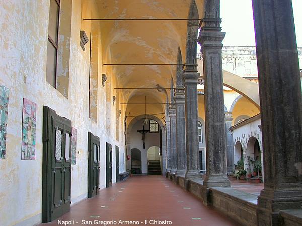 Napoli - San Gregorio Armeno - Chiostro