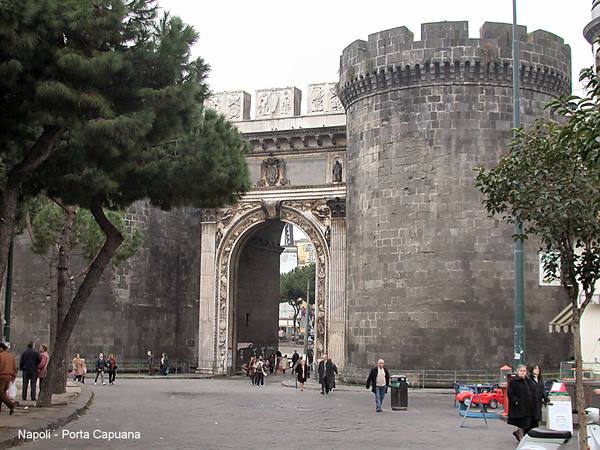 Napoli - Porta Capuana