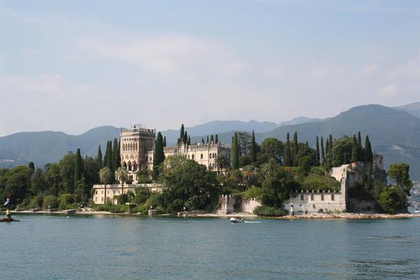 Isola del Garda - Villa Cavazza