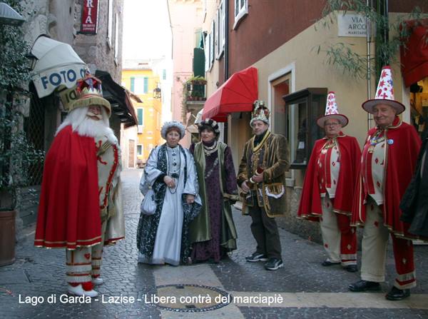 Lago di Garda - Lazise - Libera contrà del marciapiè