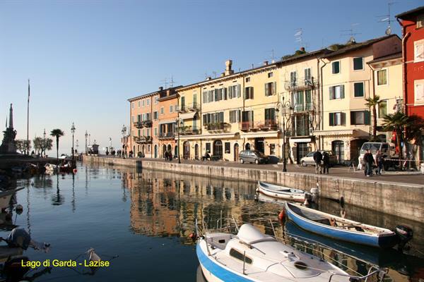 Lago di Garda - Lazise - Libera contrà del marciapiè