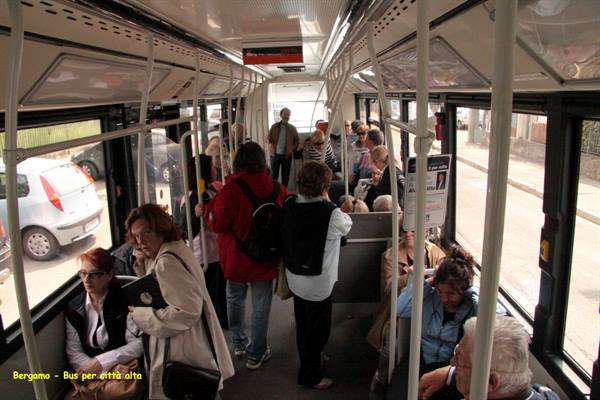 Bergamo - in bus per la città alta
