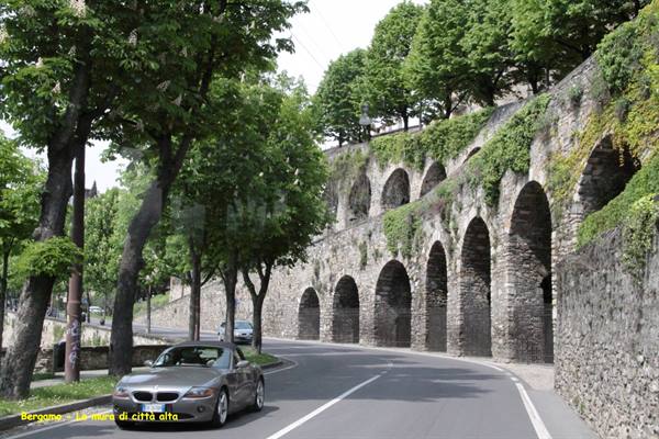 Bergamo - le mura della città alta