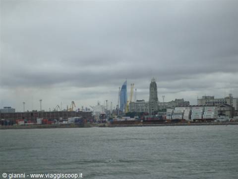 Montevideo: il porto.