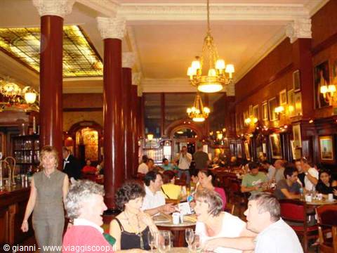 Caffè Tortoni: interno.
