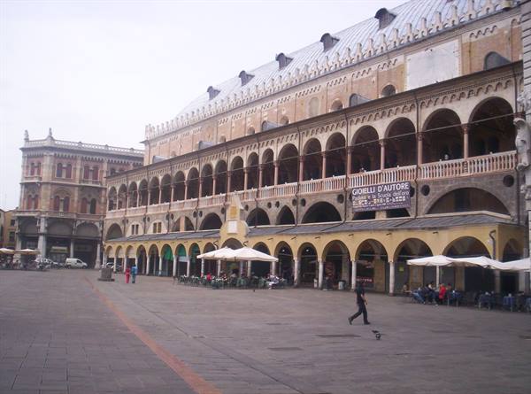 Piazza delle Erbe