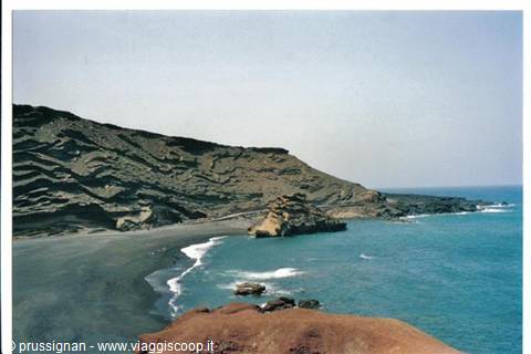 El Golfo spiaggia nera