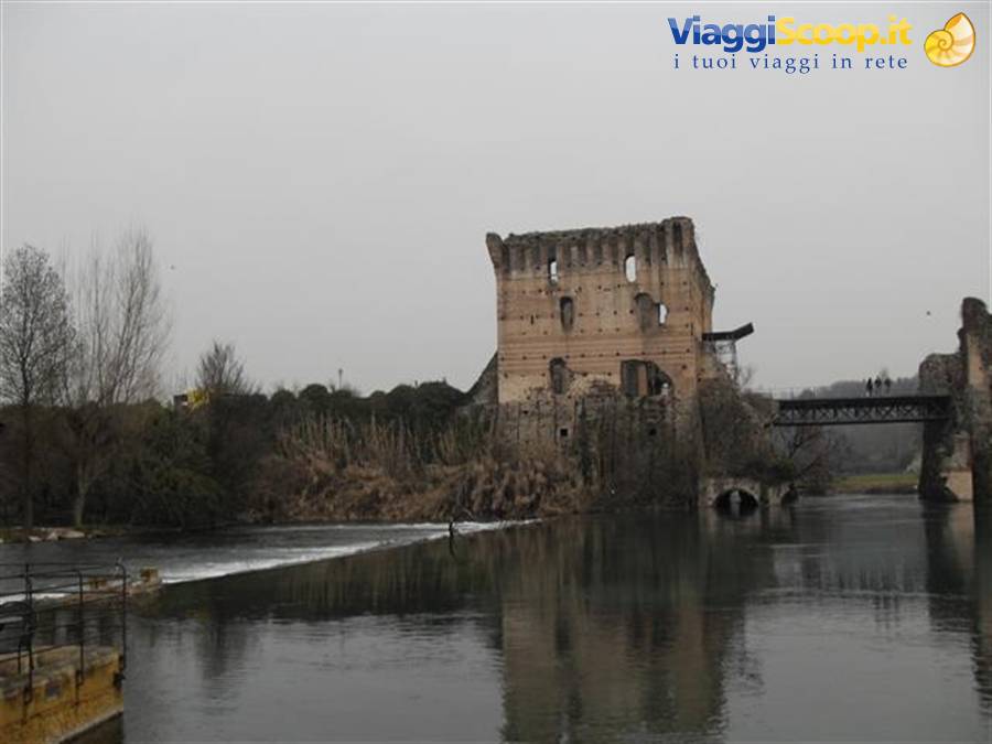 i resti del Ponte Visconteo